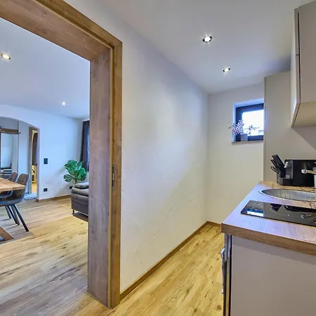 Appartement Eastside 8 *