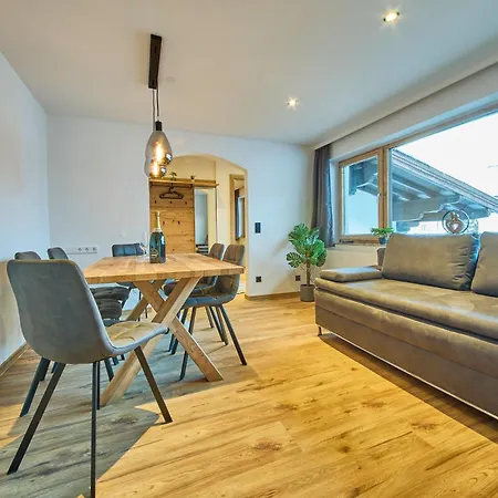 Appartement Eastside 8 *